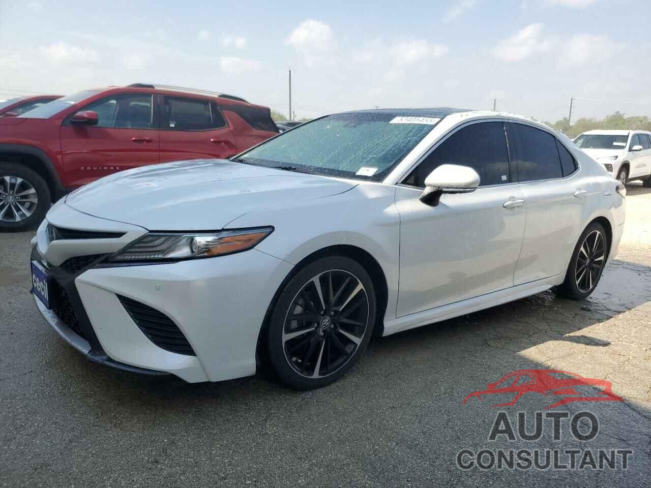TOYOTA CAMRY 2018 - 4T1B61HK6JU150865