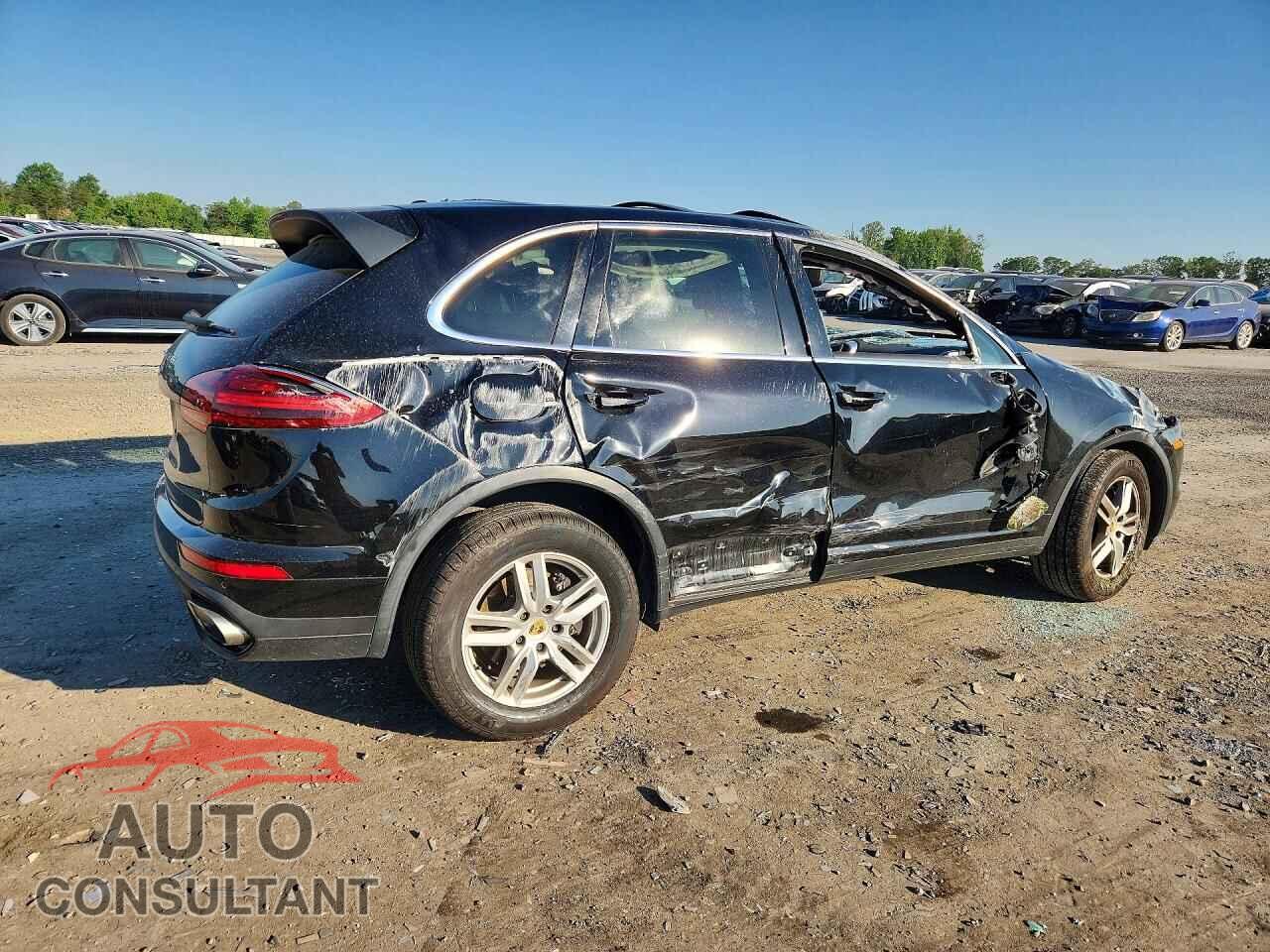 PORSCHE CAYENNE 2017 - WP1AA2A26HKA91660