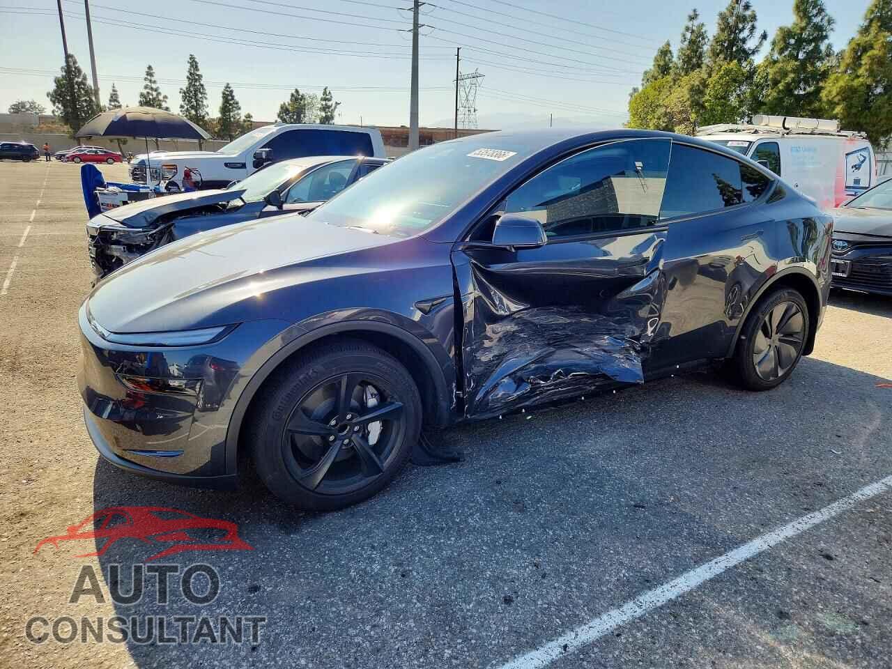 TESLA MODEL Y 2026 - 7SAYGDED0TF415197