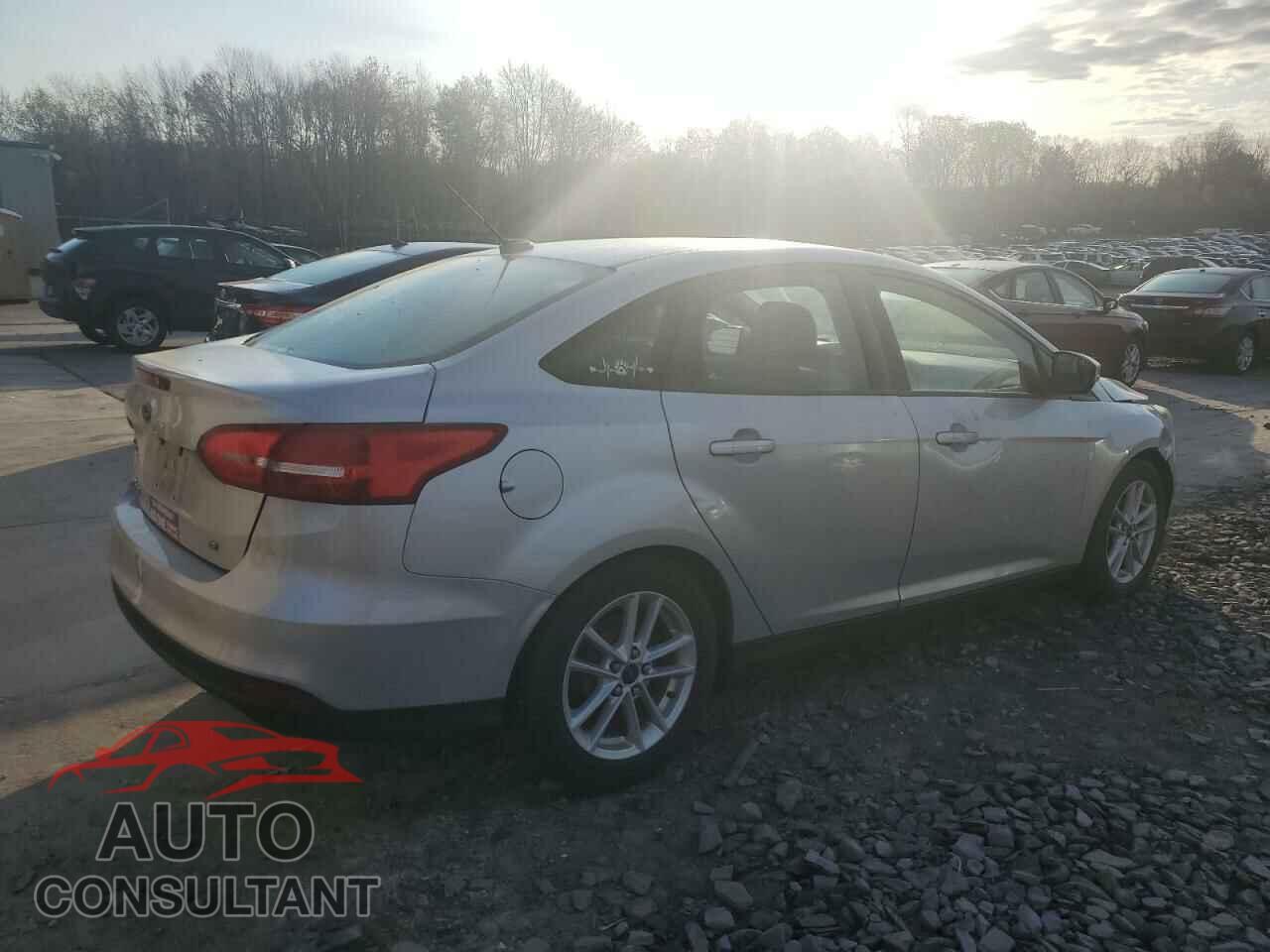 FORD FOCUS 2015 - 1FADP3F27FL235077