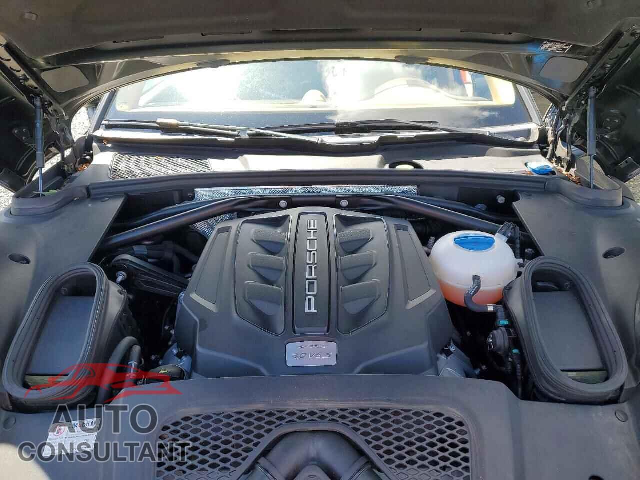 PORSCHE MACAN 2016 - WP1AB2A57GLB40722