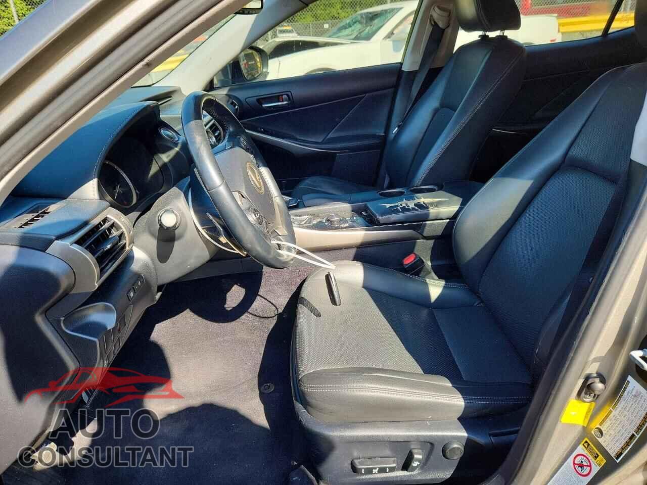 LEXUS IS 2014 - JTHCF1D2XE5000500