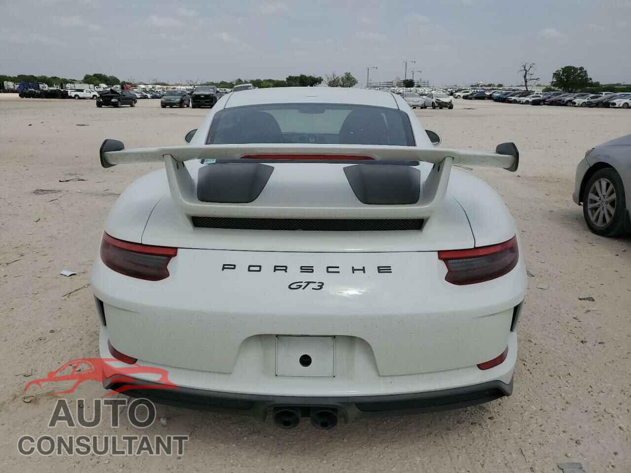 PORSCHE 911 2018 - WP0AC2A91JS174136