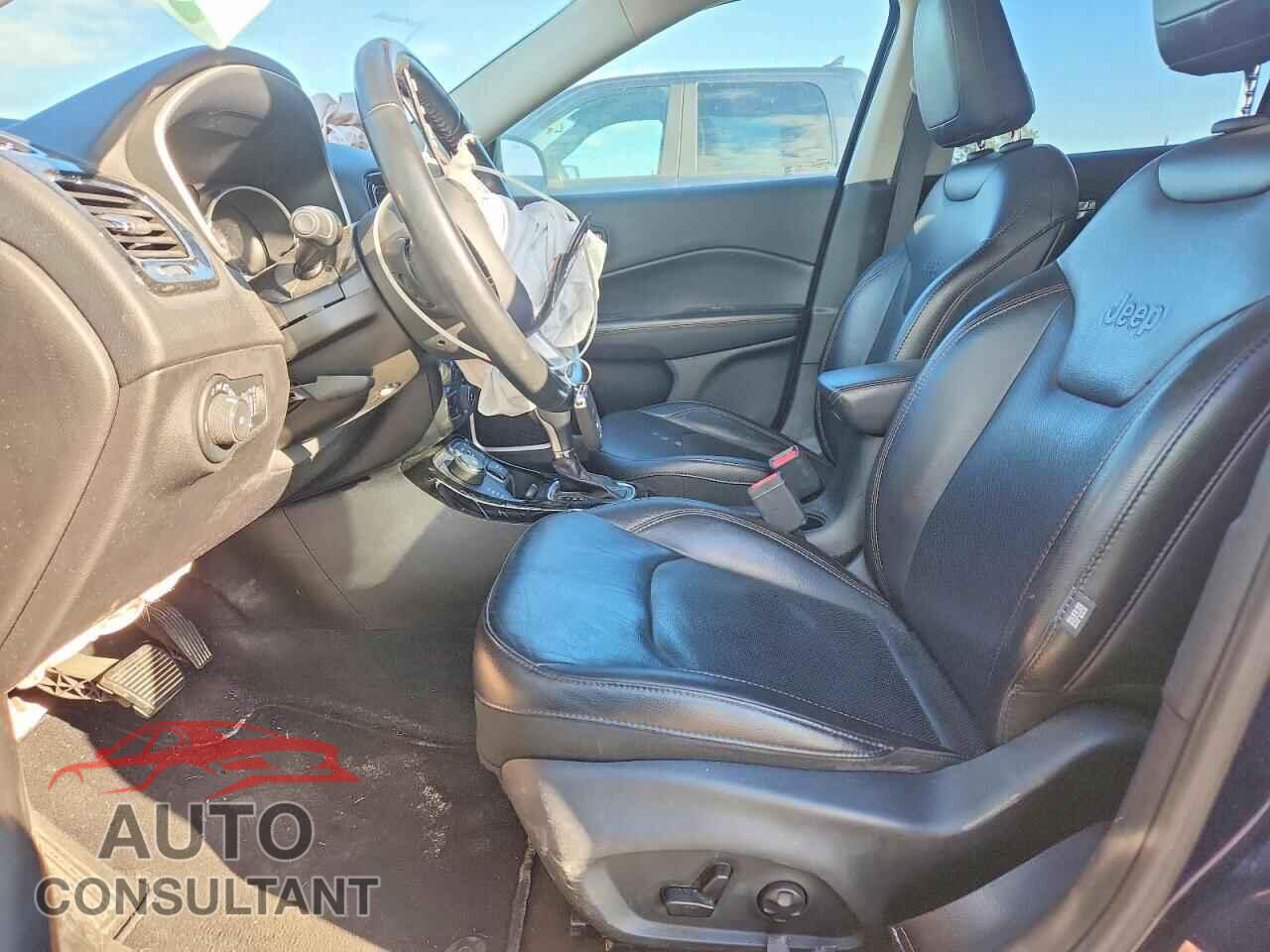 JEEP COMPASS 2019 - 3C4NJDCB9KT647316