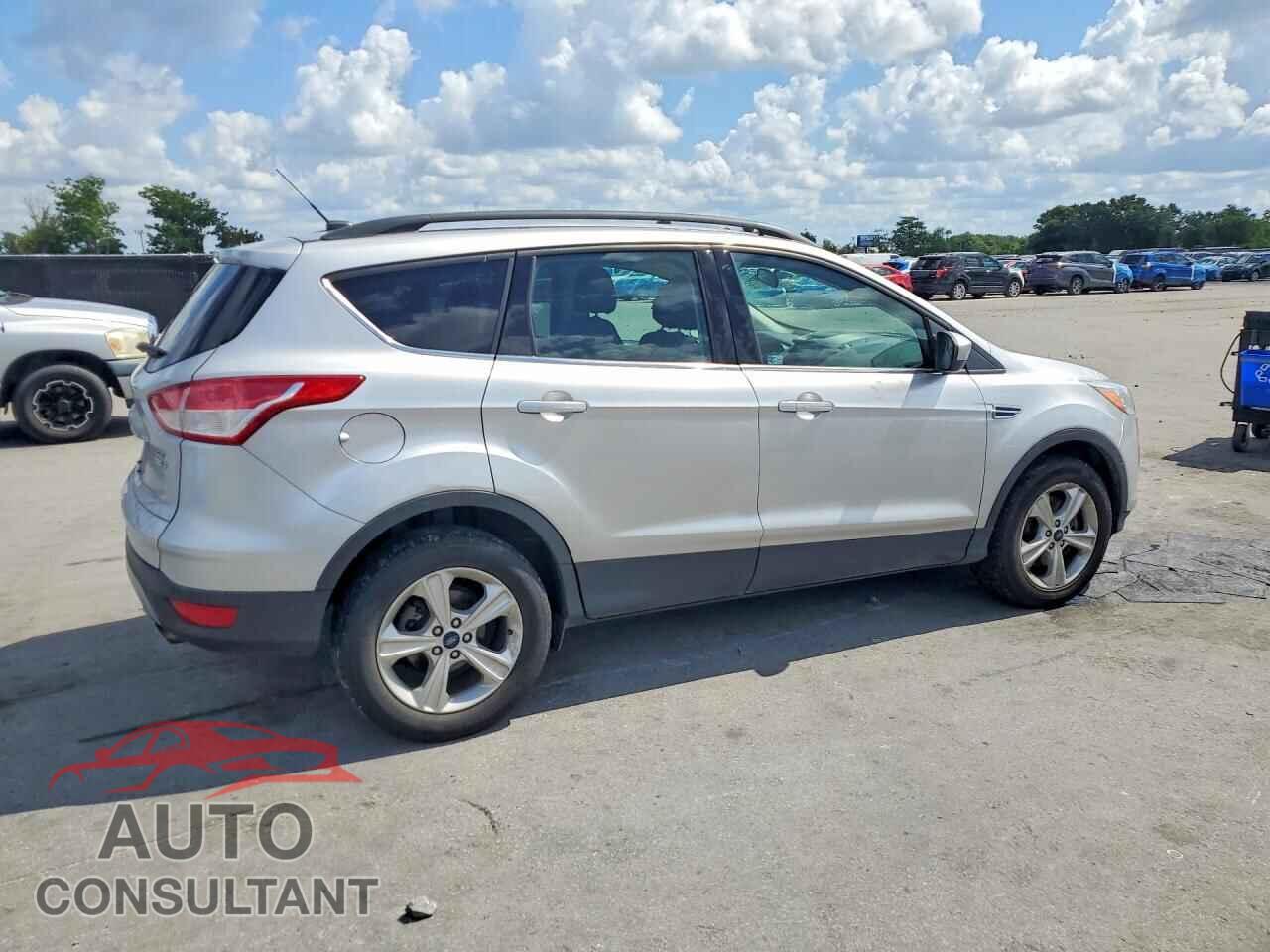 FORD ESCAPE 2015 - 1FMCU9GX3FUC27110