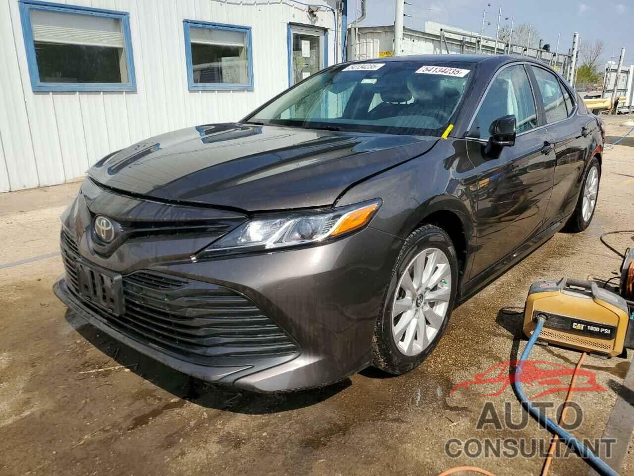 TOYOTA CAMRY 2018 - 4T1B11HK5JU639403
