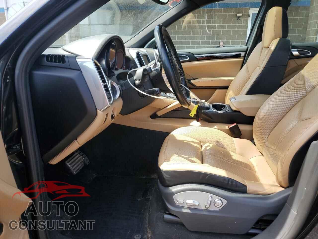 PORSCHE CAYENNE 2016 - WP1AB2A27GLA96601