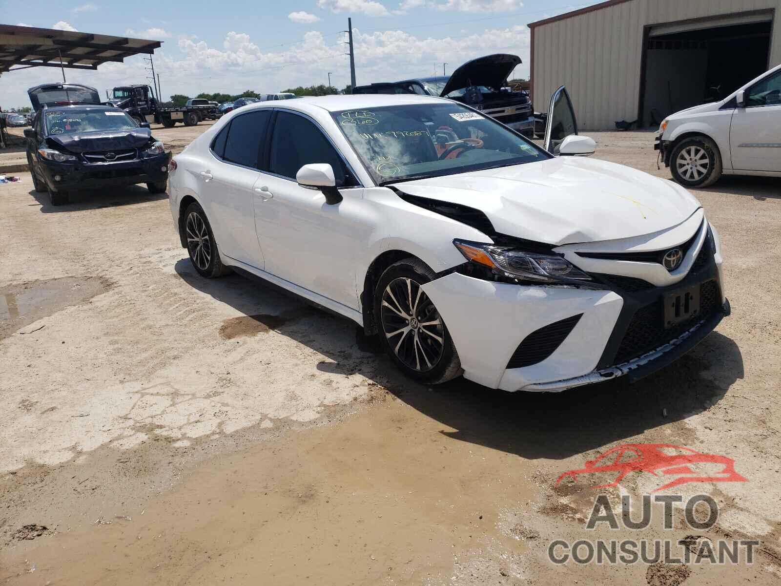 TOYOTA CAMRY 2020 - 4T1M11AK2LU992087