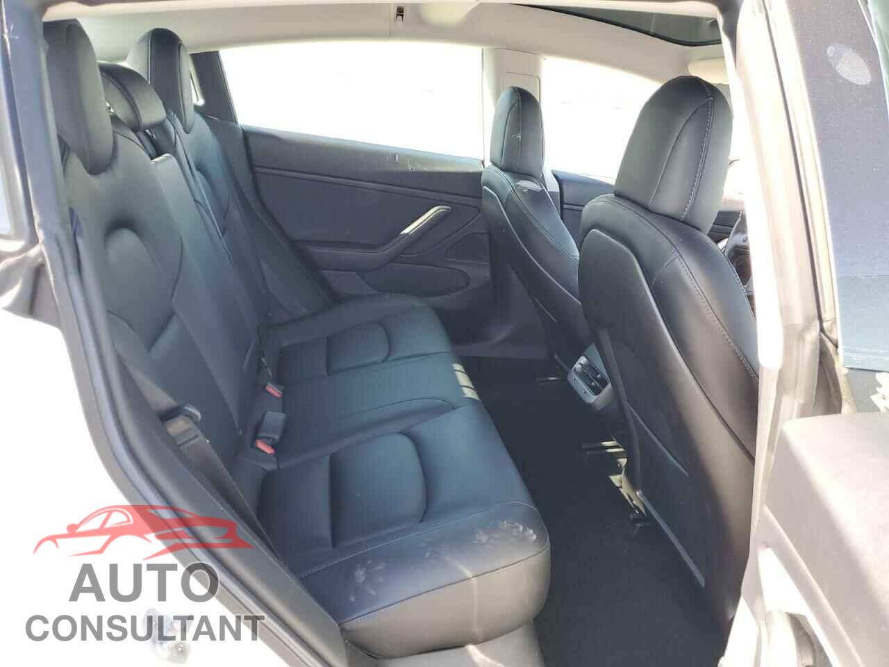 TESLA MODEL 3 2019 - 5YJ3E1EB7KF511742