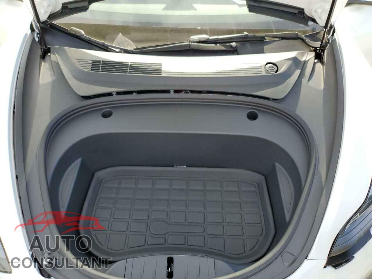 TESLA MODEL 3 2023 - 5YJ3E1EB4PF678986