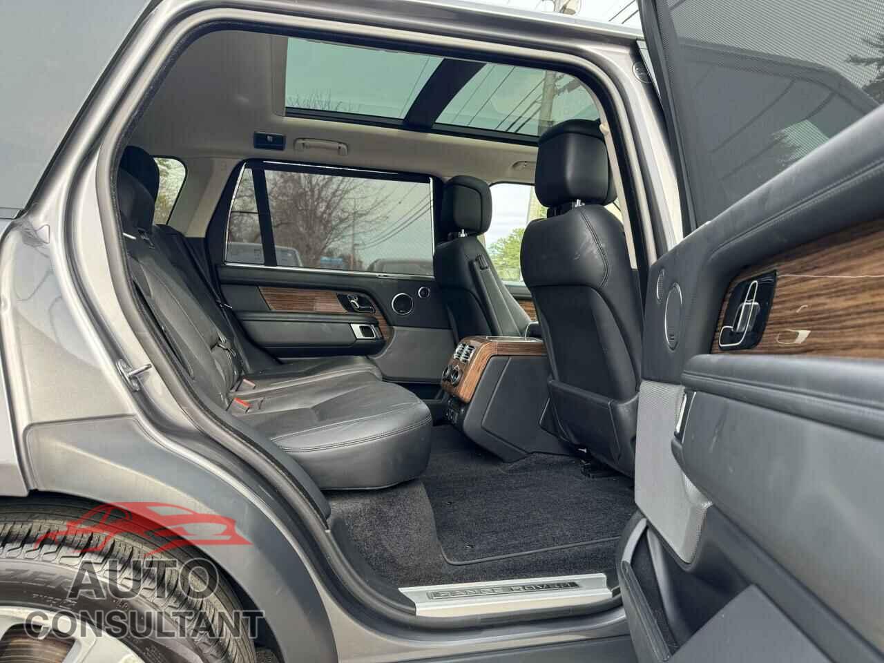 LAND ROVER RANGEROVER 2019 - SALGS5RE9KA538349