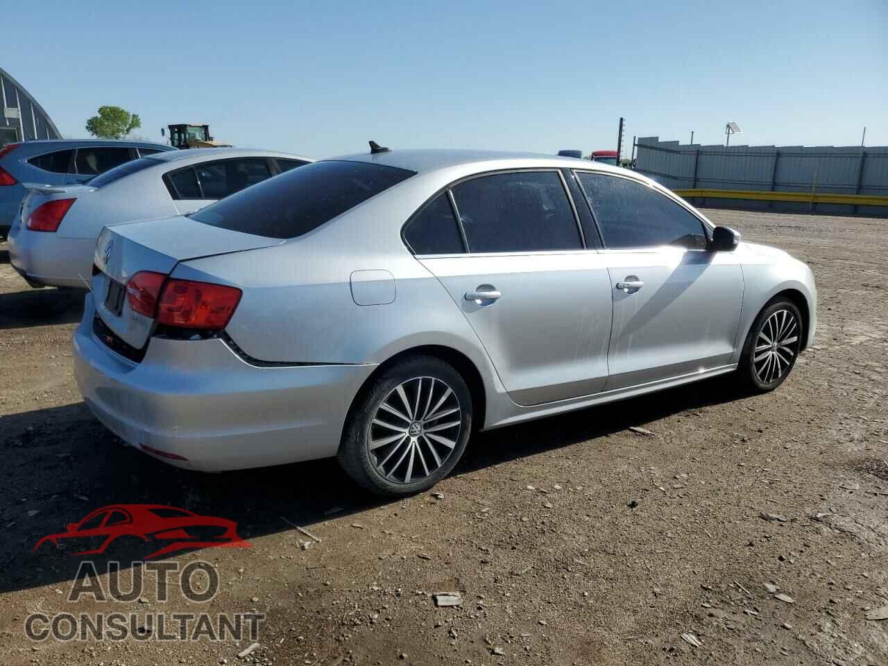 VOLKSWAGEN JETTA 2013 - 3VWLX7AJ9DM392257