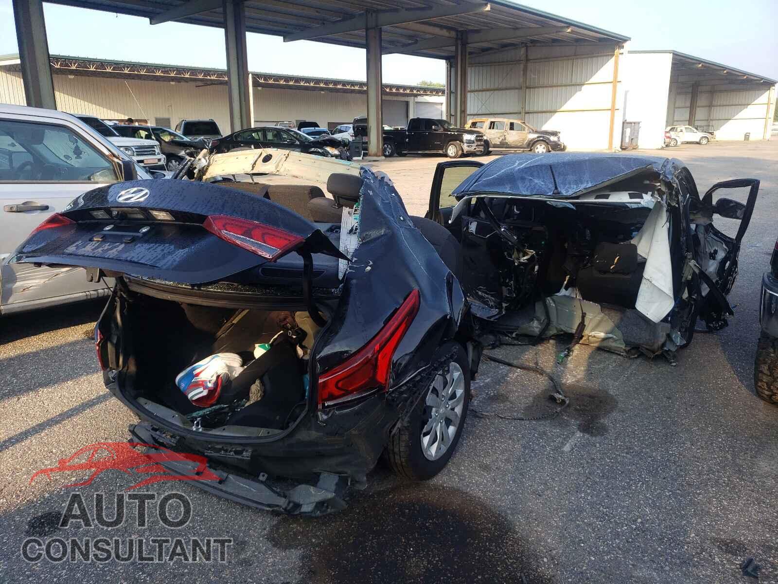 HYUNDAI ACCENT 2019 - 3KPC24A35KE056940
