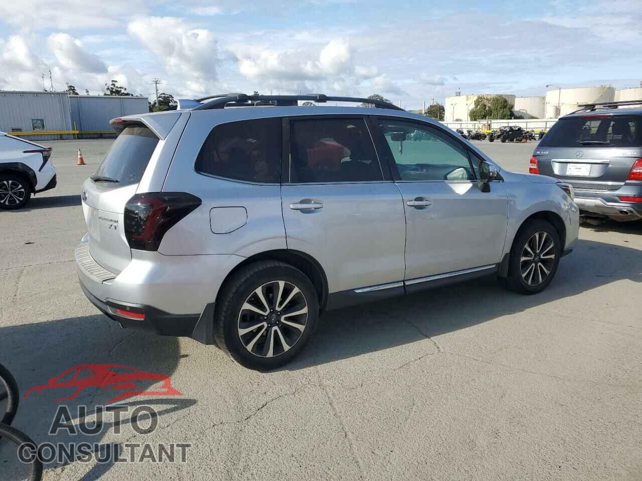 SUBARU FORESTER 2017 - JF2SJGWC3HH584750