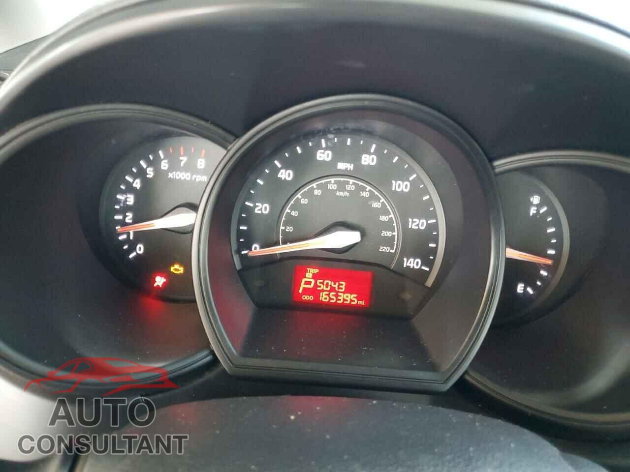 KIA RIO 2013 - KNADM4A30D6190131