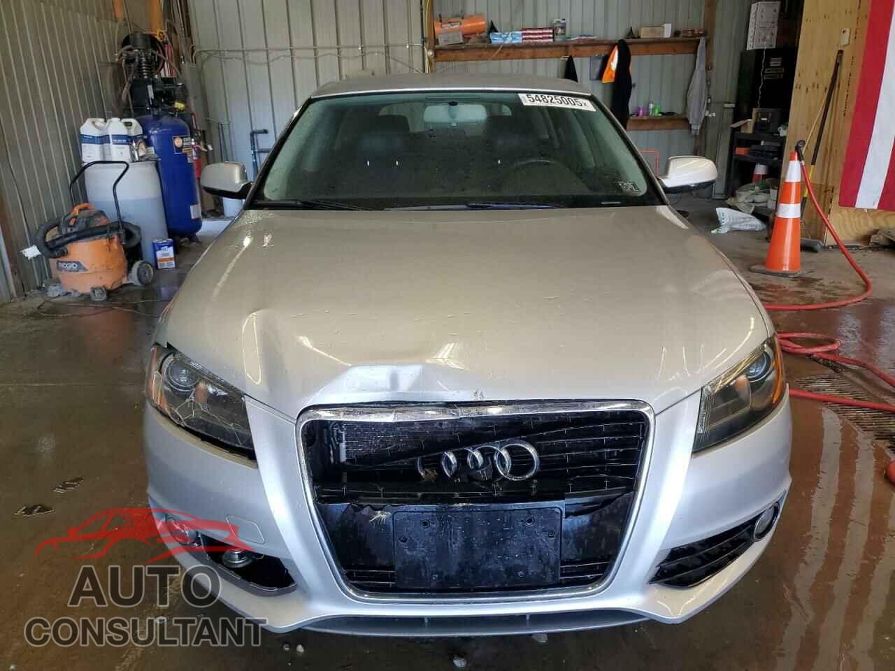 AUDI A3 2013 - WAUKJAFM4DA003650