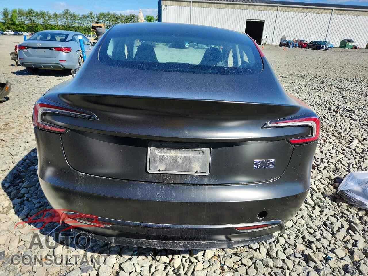 TESLA MODEL 3 2024 - 5YJ3E1ETXRF866035