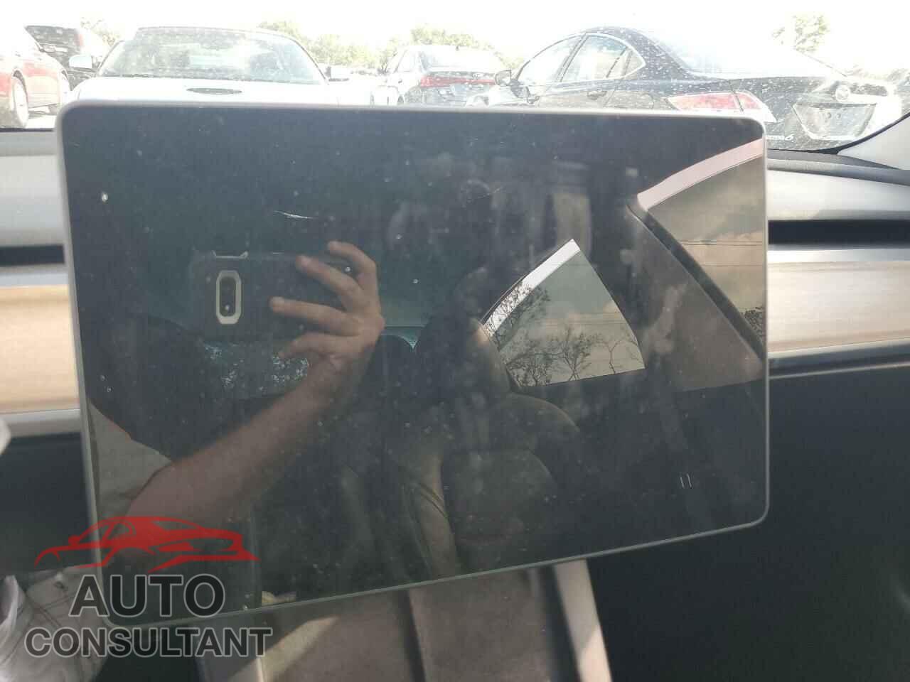 TESLA MODEL 3 2021 - 5YJ3E1EB7MF049668