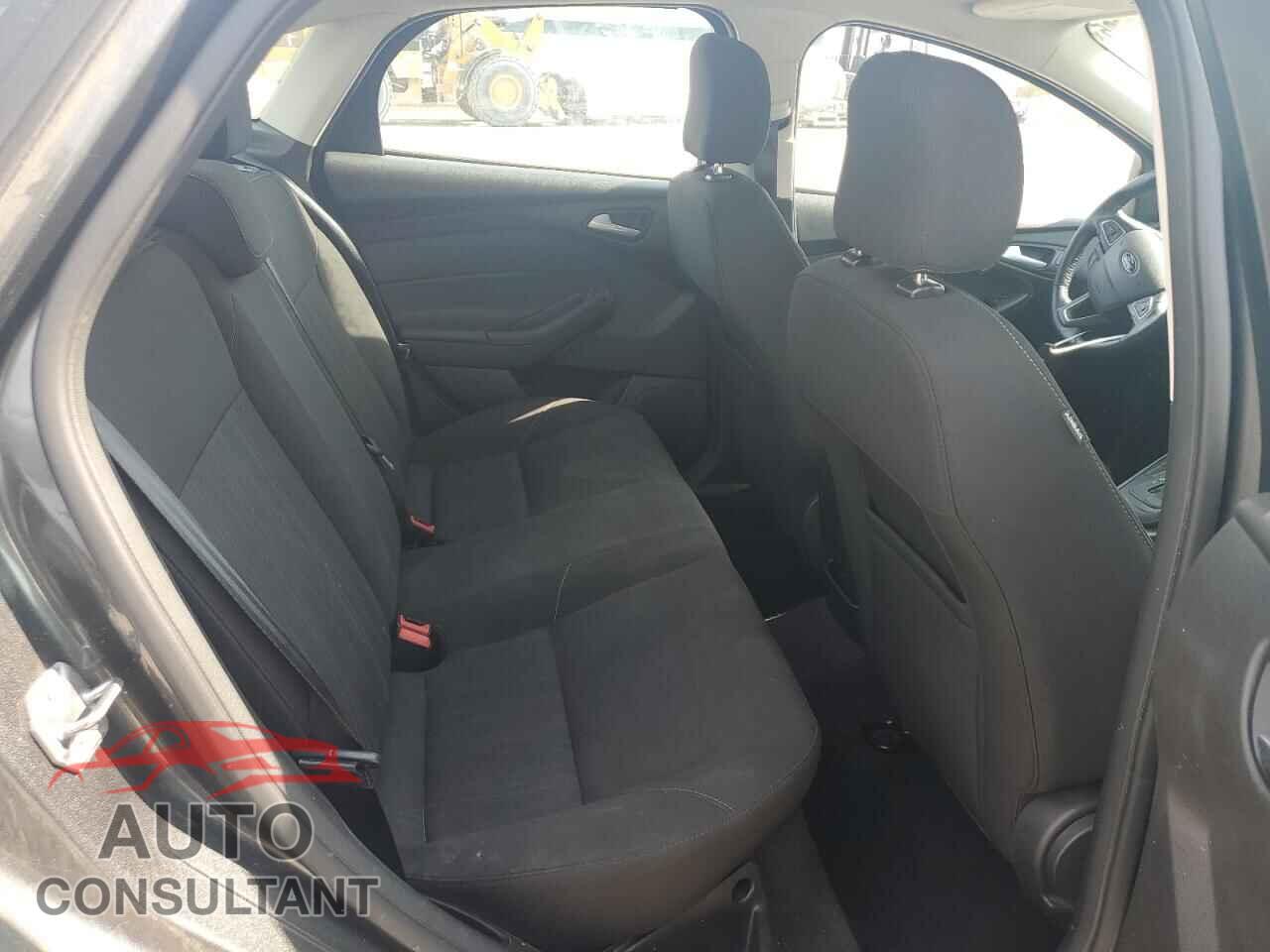 FORD FOCUS 2017 - 1FADP3F20HL226515