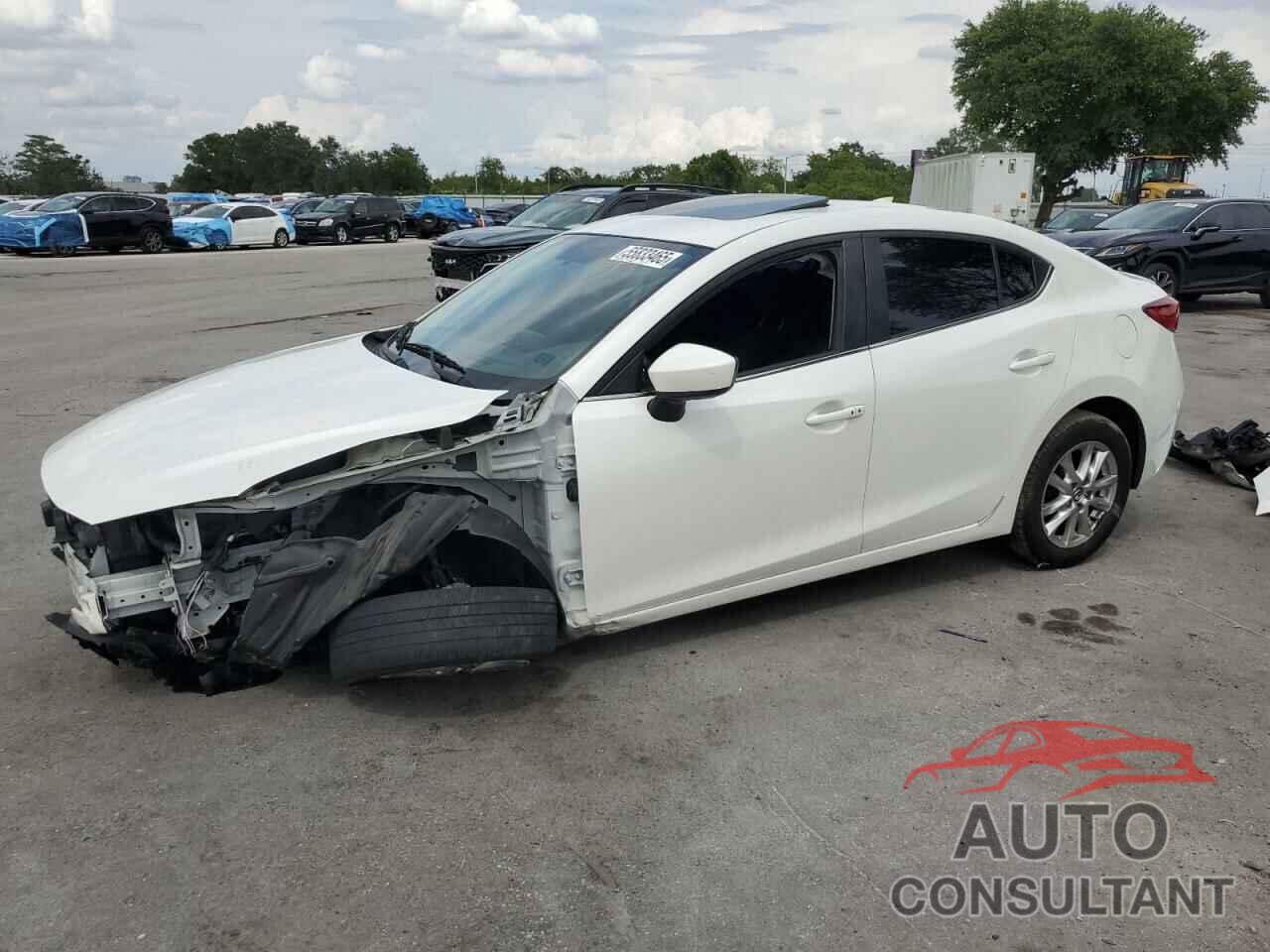 MAZDA 3 2015 - JM1BM1V70F1249961