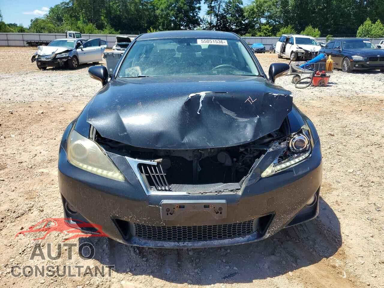 LEXUS IS 2012 - JTHCF5C24C5057524