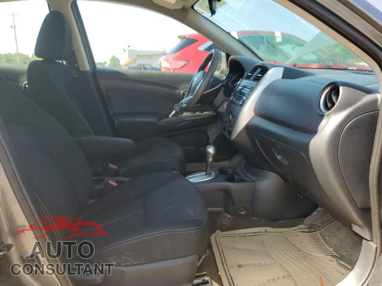 NISSAN VERSA 2016 - 3N1CN7AP6GL884996