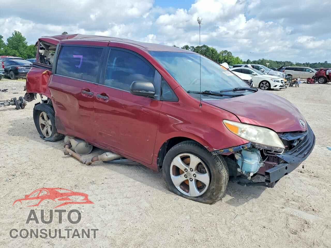 TOYOTA SIENNA 2013 - 5TDZK3DC8DS399766