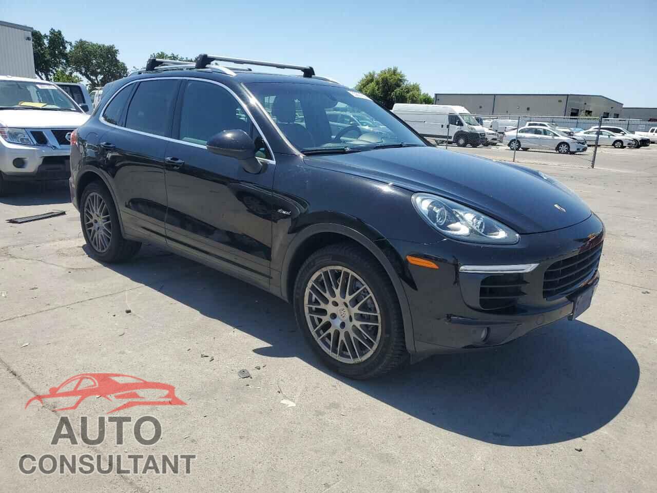 PORSCHE CAYENNE 2016 - WP1AF2A25GKA40621