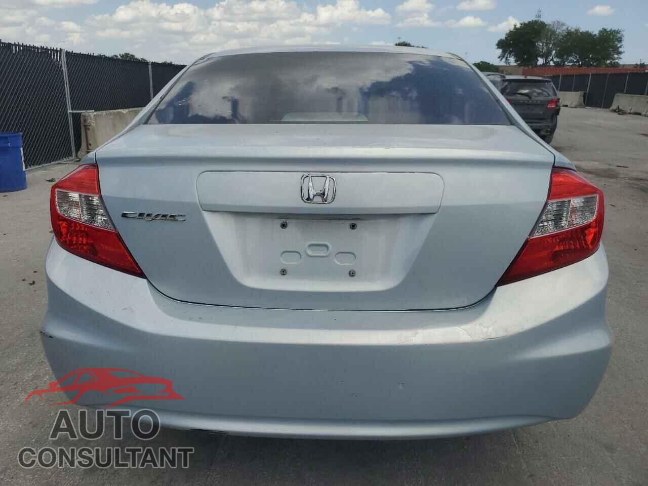 HONDA CIVIC 2012 - 2HGFB2F59CH541973
