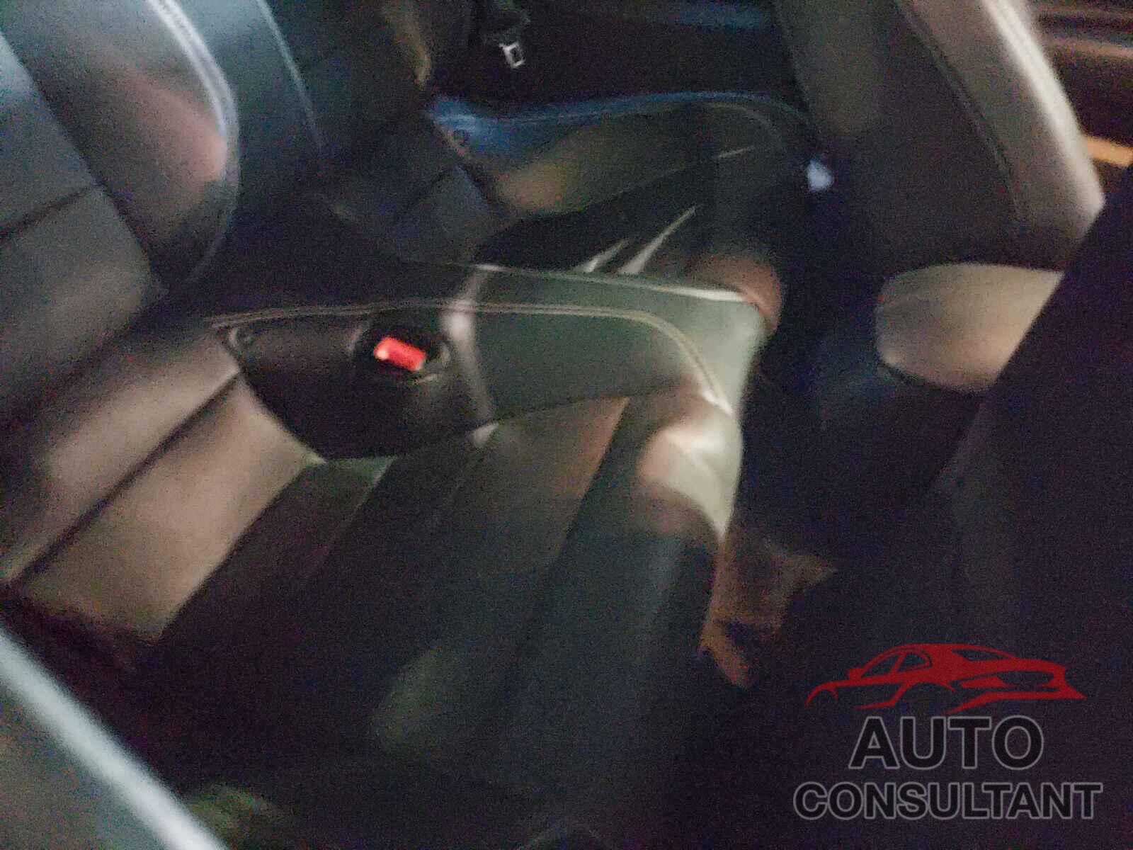 FORD MUSTANG 2019 - 1FATP8UH6K5109825