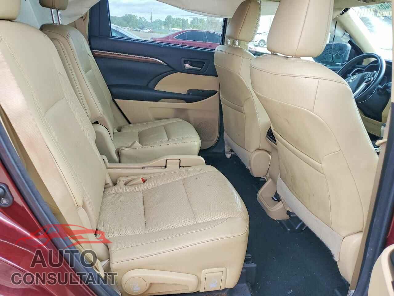 TOYOTA HIGHLANDER 2018 - 5TDDGRFH4JS047447