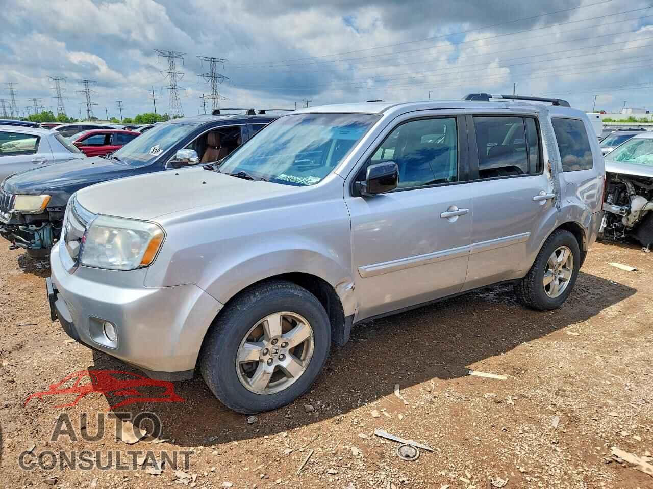 HONDA PILOT 2011 - 5FNYF4H40BB075060