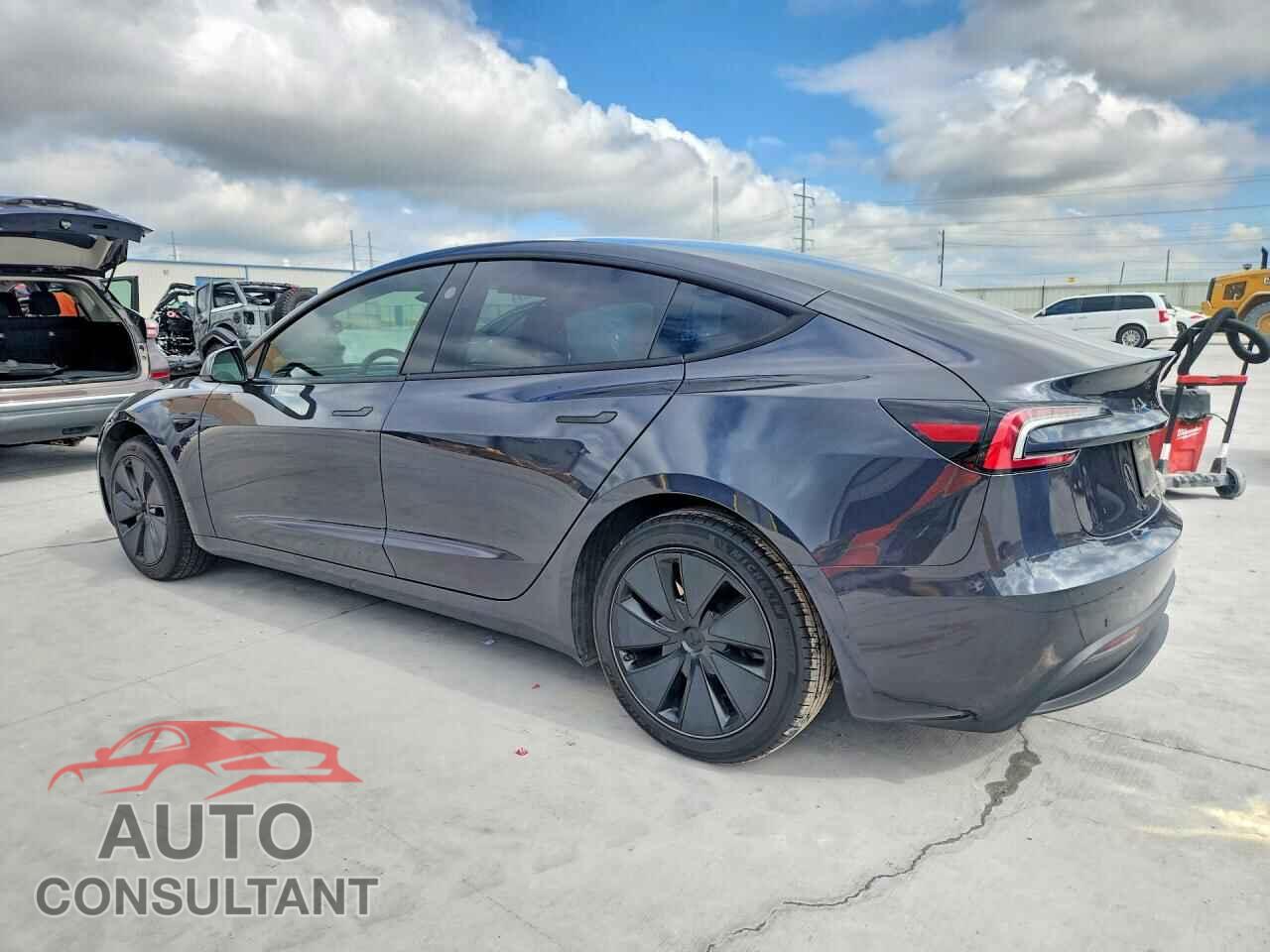 TESLA MODEL 3 2025 - 5YJ3E1EA1SF906605
