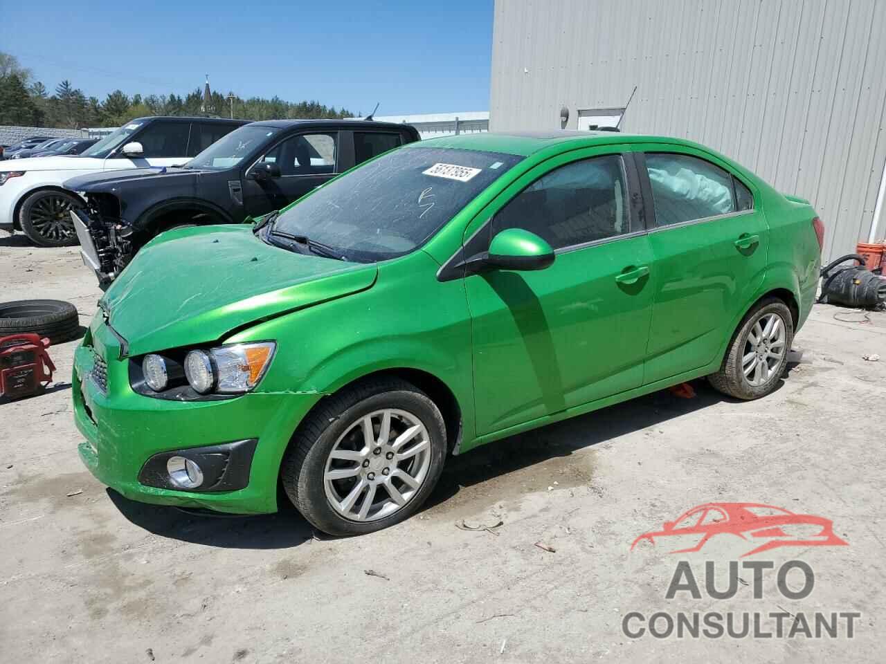 CHEVROLET SONIC 2015 - 1G1JC5SH5F4170330
