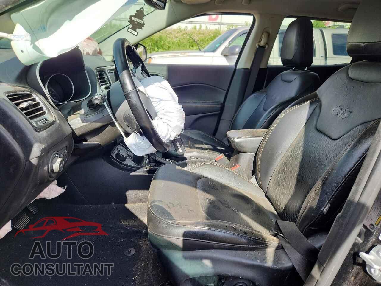JEEP COMPASS 2020 - 3C4NJDCB6LT212027