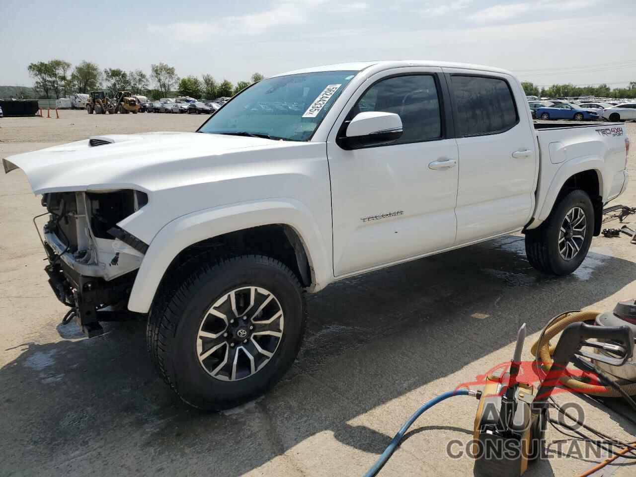 TOYOTA TACOMA 2021 - 3TMCZ5AN8MM433272