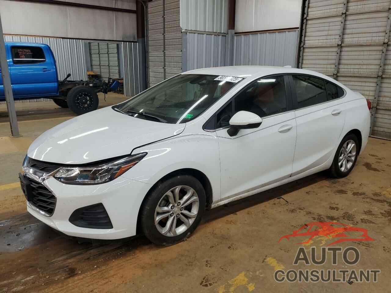 CHEVROLET CRUZE 2019 - 1G1BE5SM5K7146808