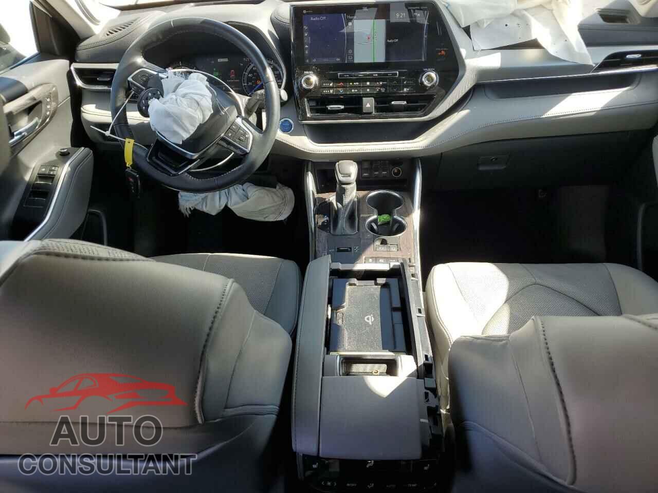TOYOTA HIGHLANDER 2021 - 5TDEBRCH2MS034417