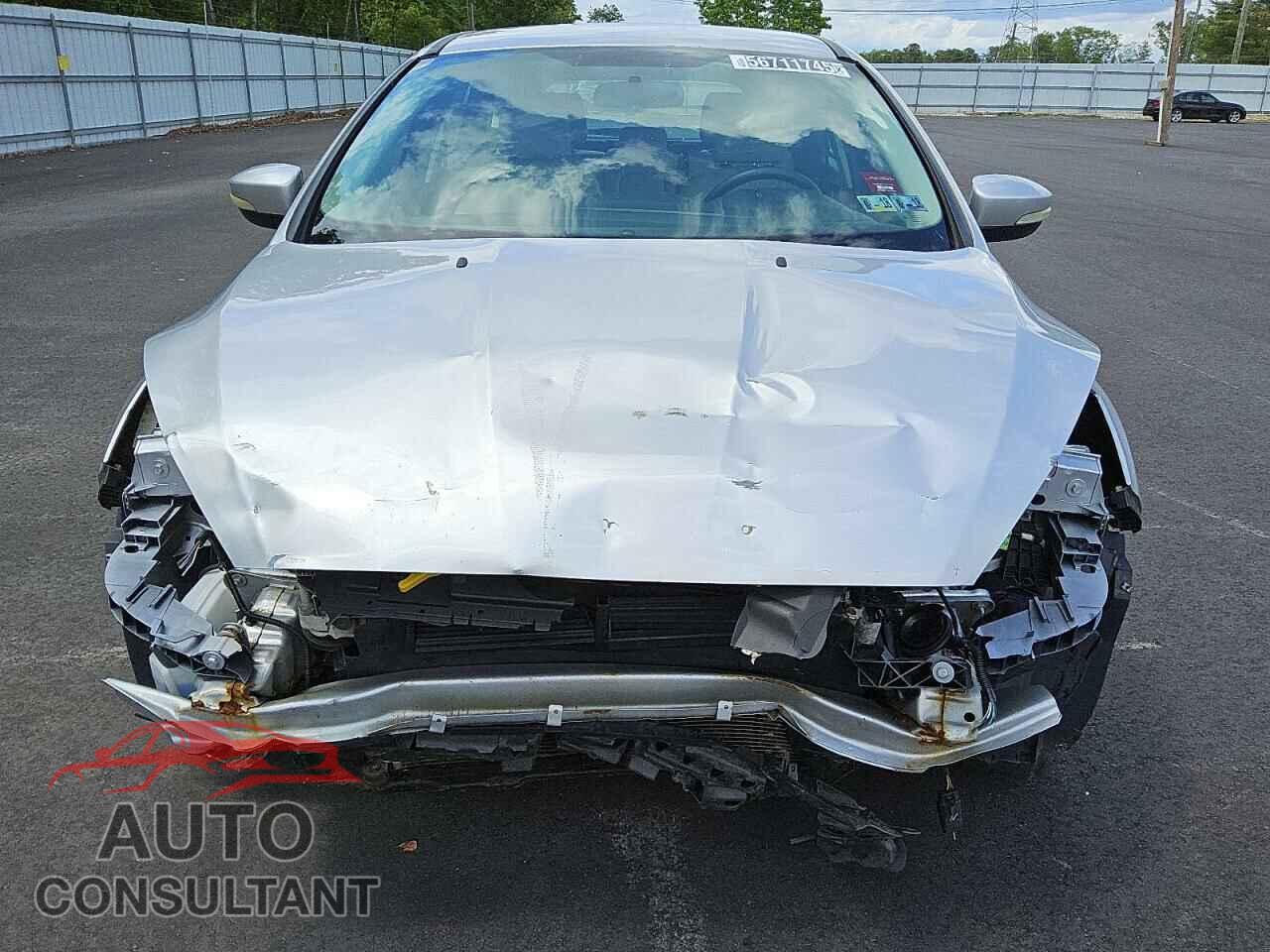 FORD FOCUS 2016 - 1FADP3N2XGL302872