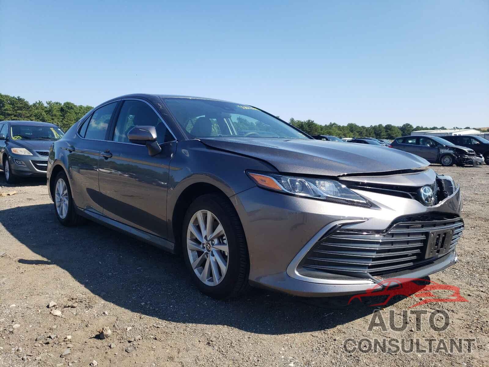 TOYOTA CAMRY 2021 - 4T1C11AKXMU576673