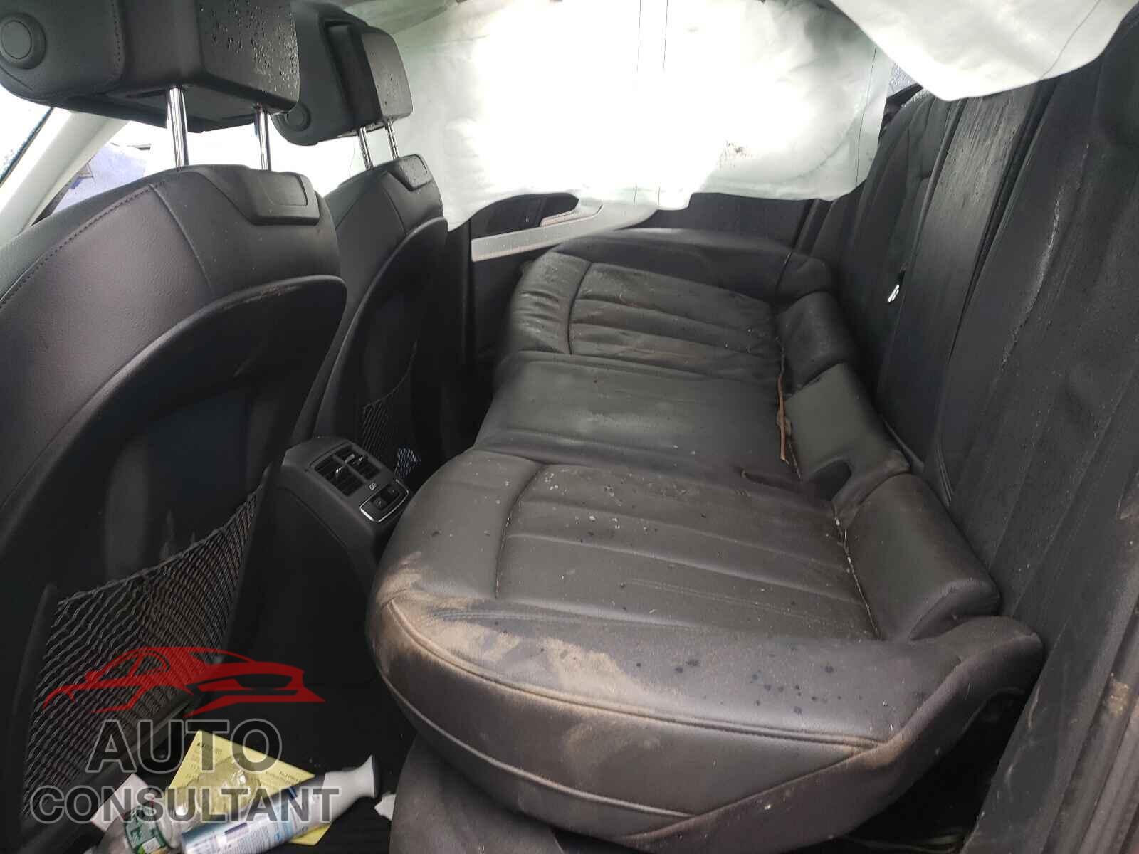 AUDI A4 2017 - WAUDNAF41HN051859