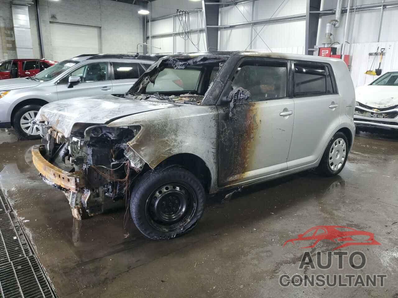 TOYOTA SCION 2010 - JTLZE4FE2A1114956