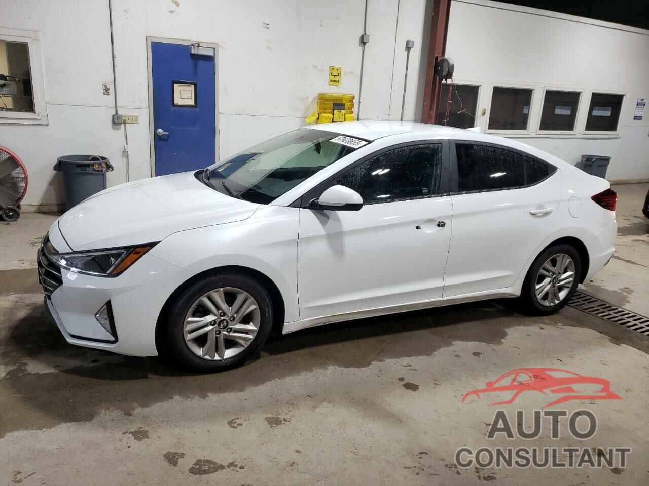 HYUNDAI ELANTRA 2019 - 5NPD84LF2KH432080