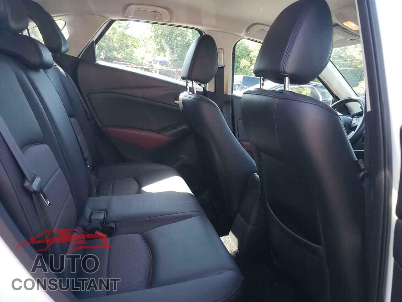 MAZDA CX-3 2017 - JM1DKFC78H0176863
