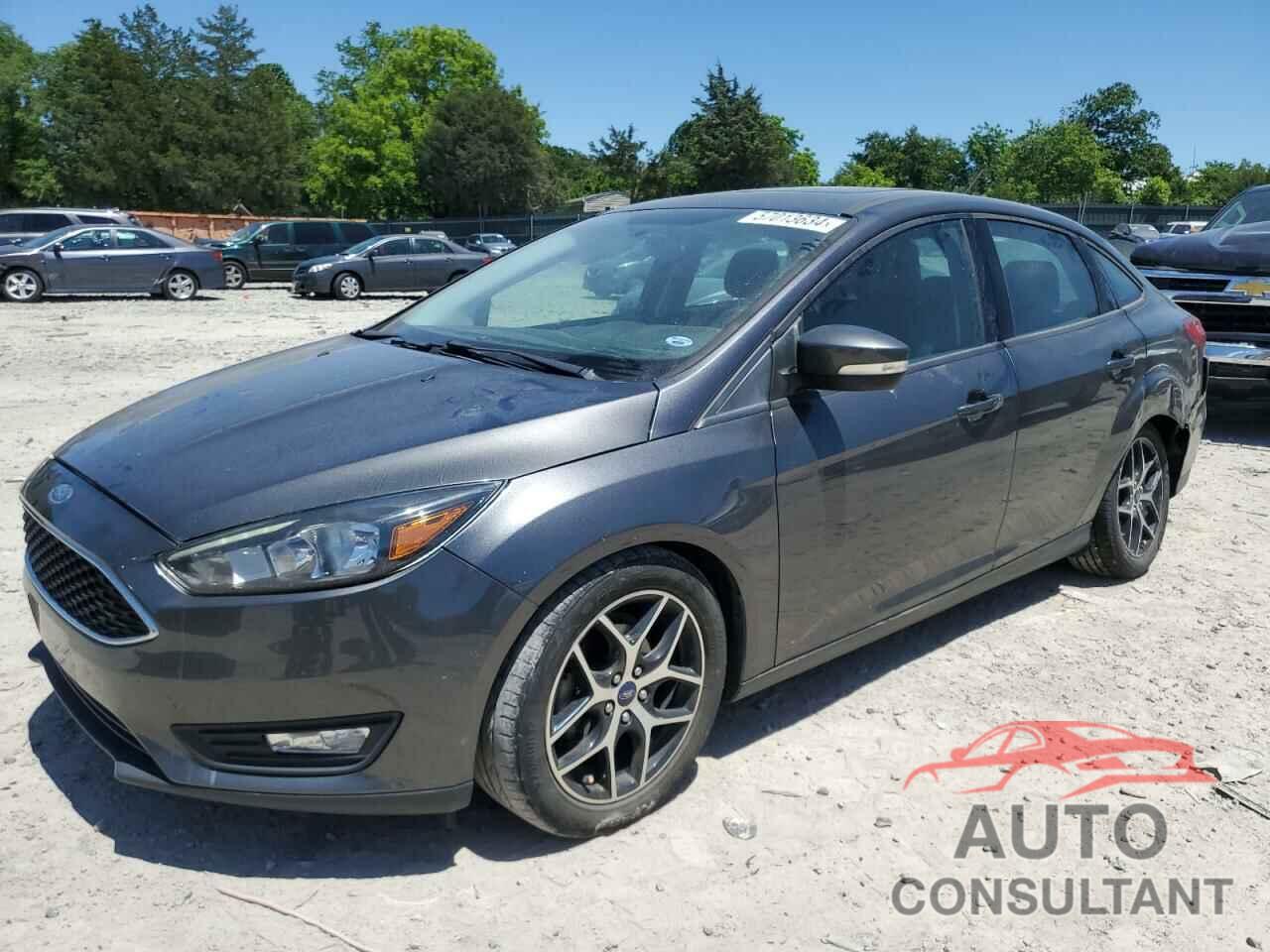 FORD FOCUS 2018 - 1FADP3H29JL294363