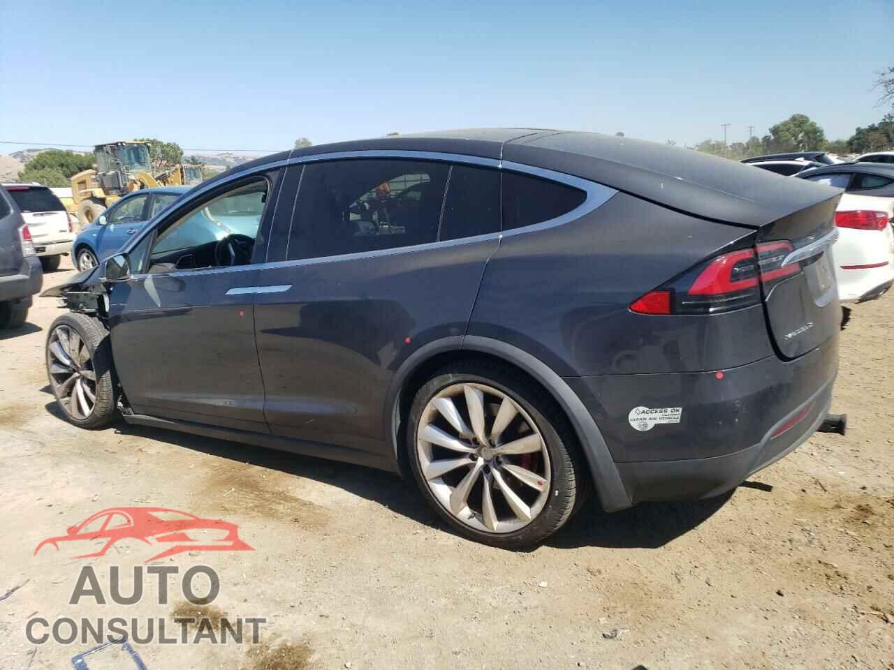 TESLA MODEL X 2016 - 5YJXCAE42GF001086