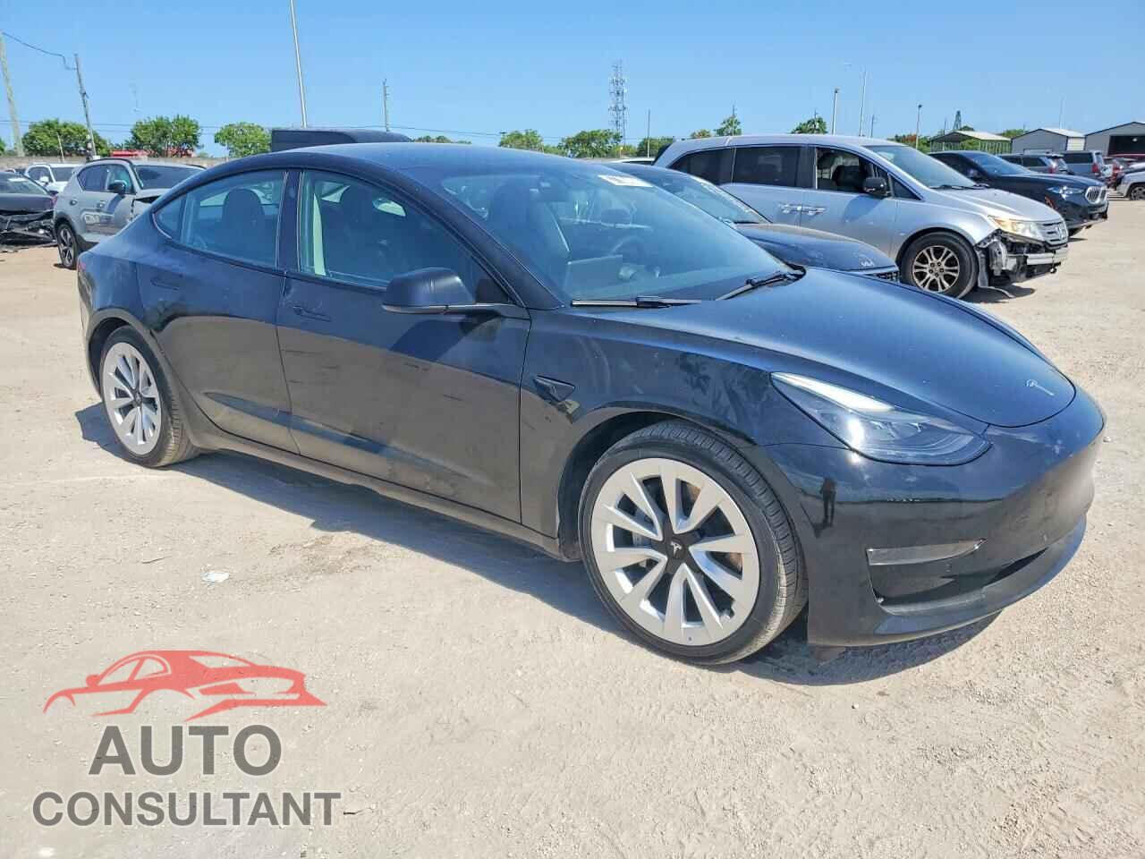 TESLA MODEL 3 2022 - 5YJ3E1EA6NF372439