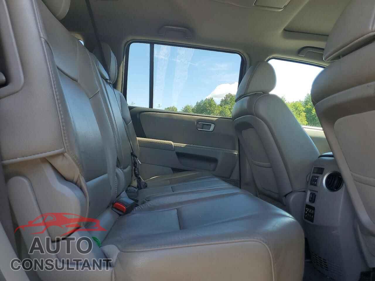 HONDA PILOT 2012 - 5FNYF4H63CB062046