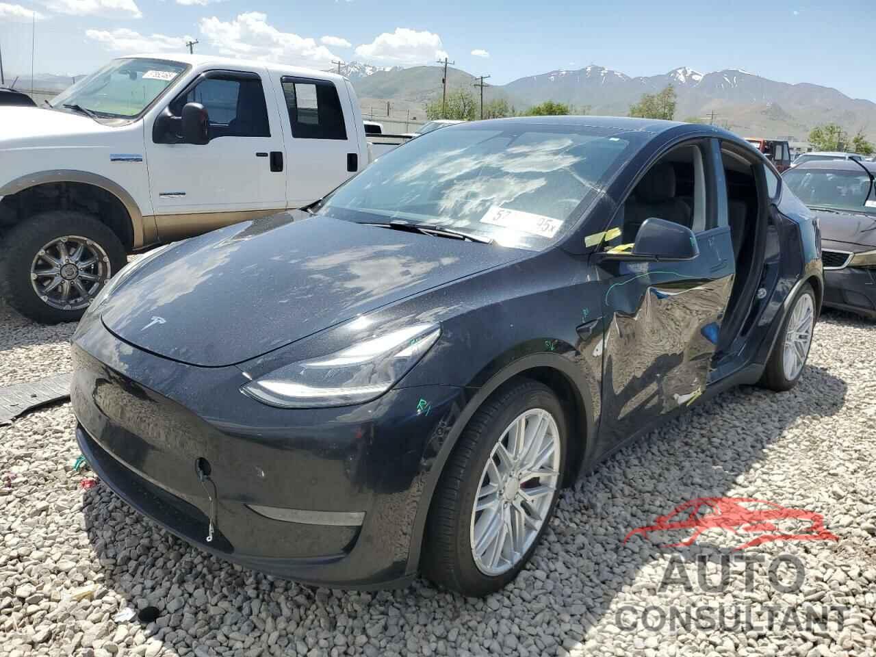 TESLA MODEL Y 2021 - 5YJYGDEF9MF212096