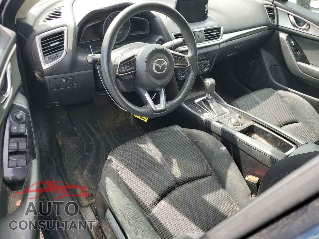 MAZDA 3 2017 - 3MZBN1U76HM136890